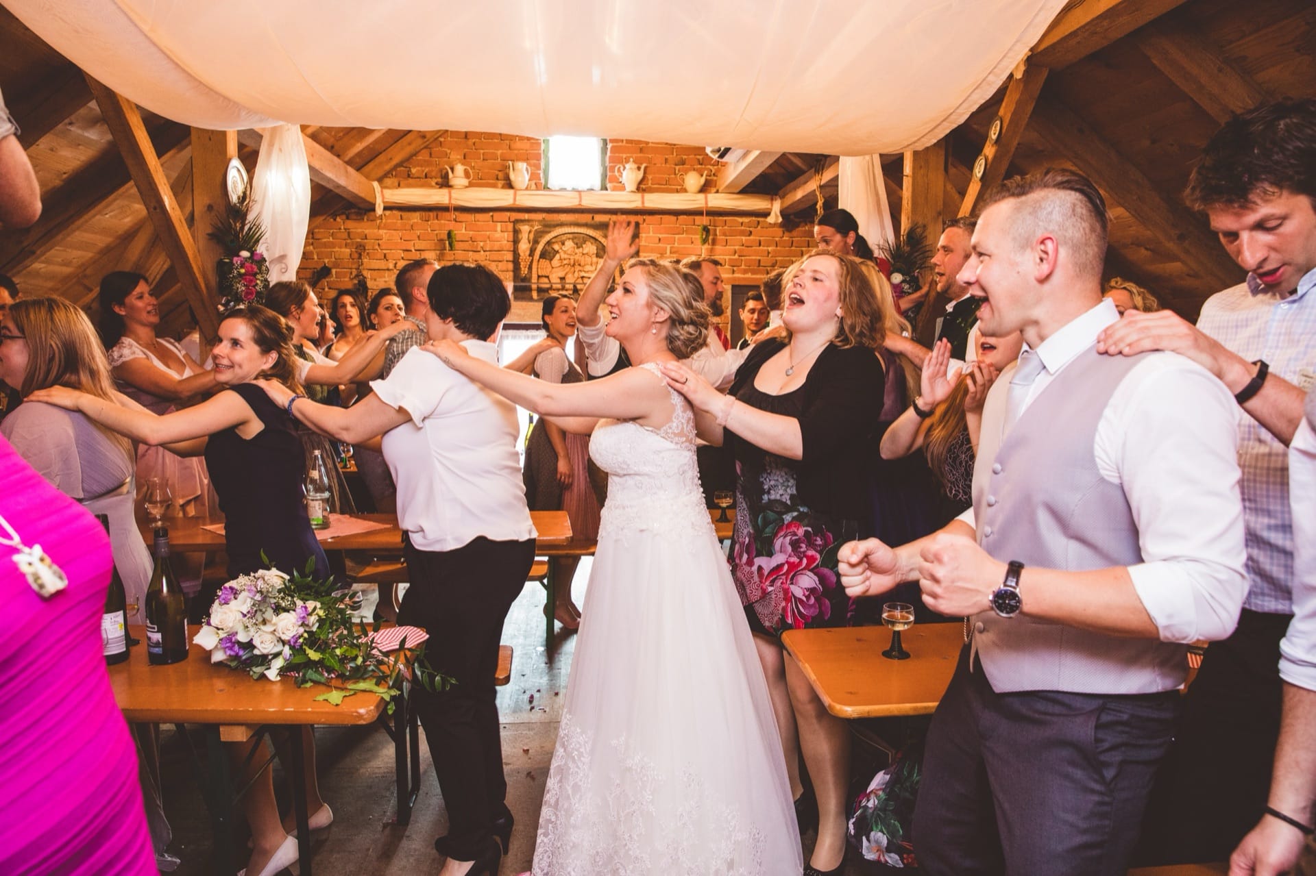Hochzeit im Stadl